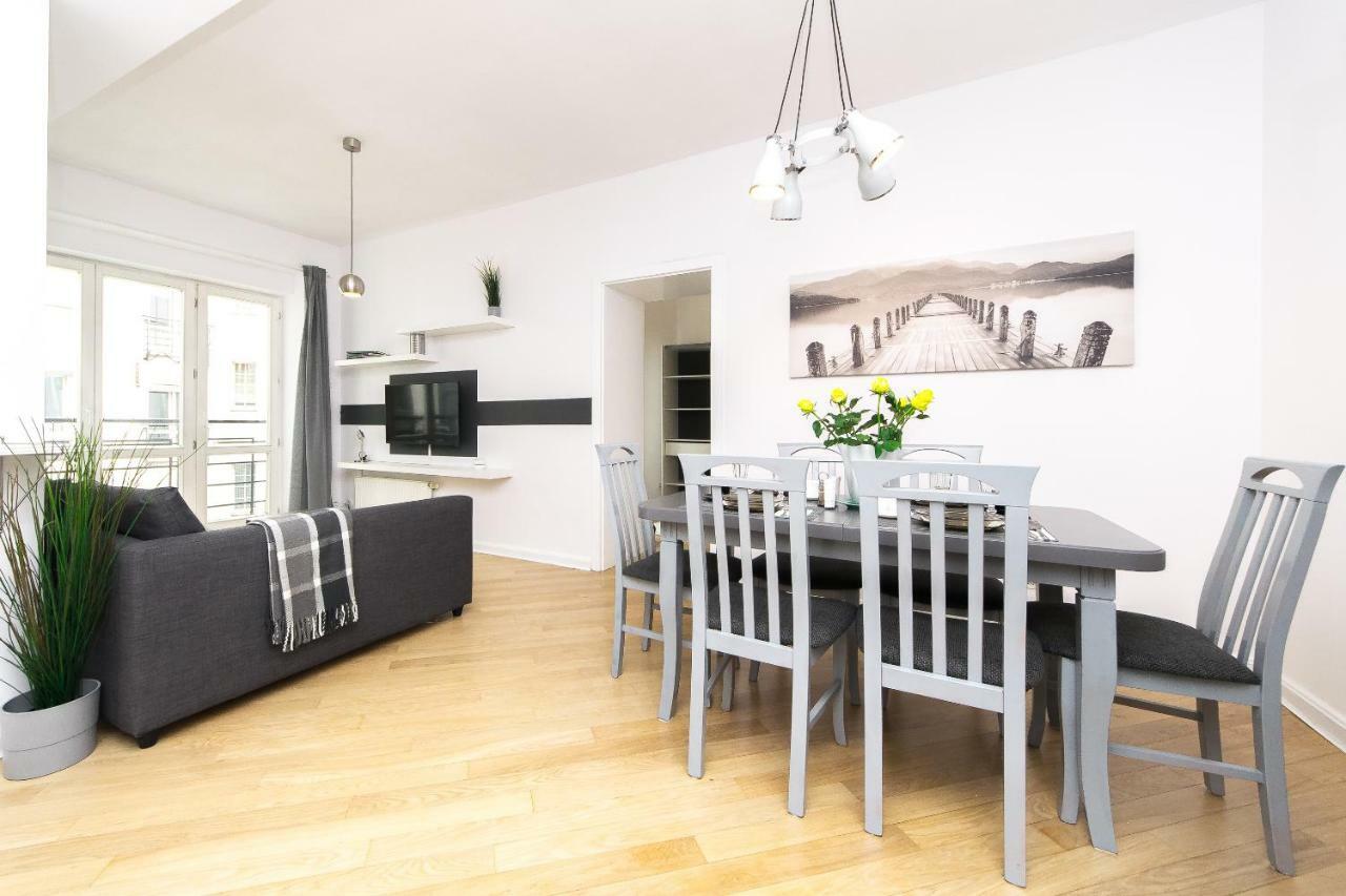 Spacious Apartment In Old Town P4You Pl Krakow Exterior photo